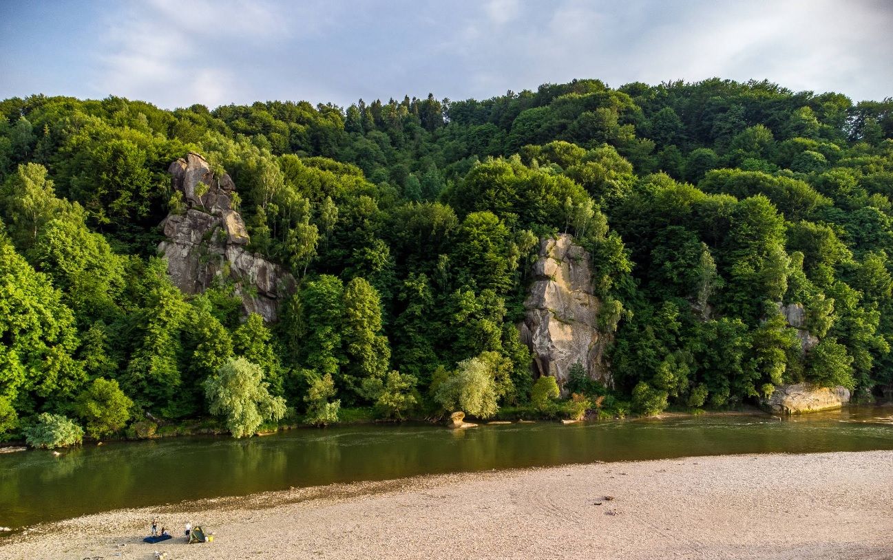 Куди поїхати на річку біля Львова - як добратися зі Львова на Княжі скелі - Travel
