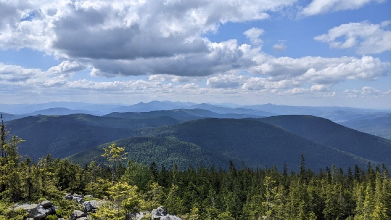 Куди піти в гори Карпати - маршрут на гору Лисина Космацька - Travel Куди піти в гори Карпати - маршрут на гору Лисина Космацька - Travel