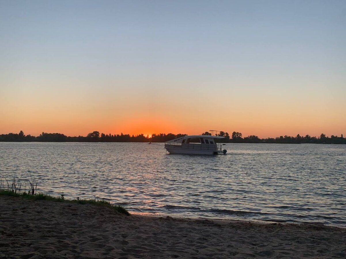 Где в Украине есть озеро с невероятной голубой водой и пляжами - Travel