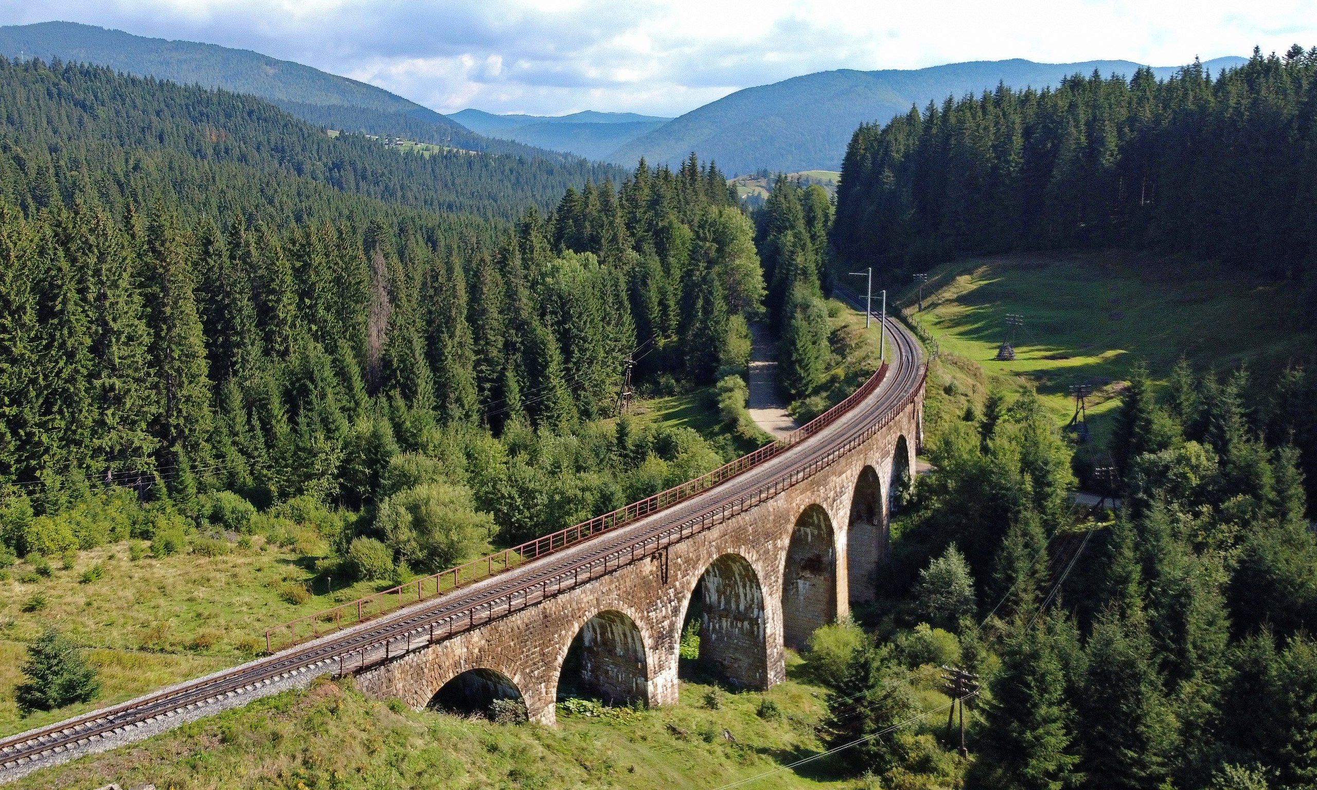 Відпочинок у Ворохті - з'явилися додаткові потяги на літо - Travel Відпочинок у Ворохті - з'явилися додаткові потяги на літо - Travel