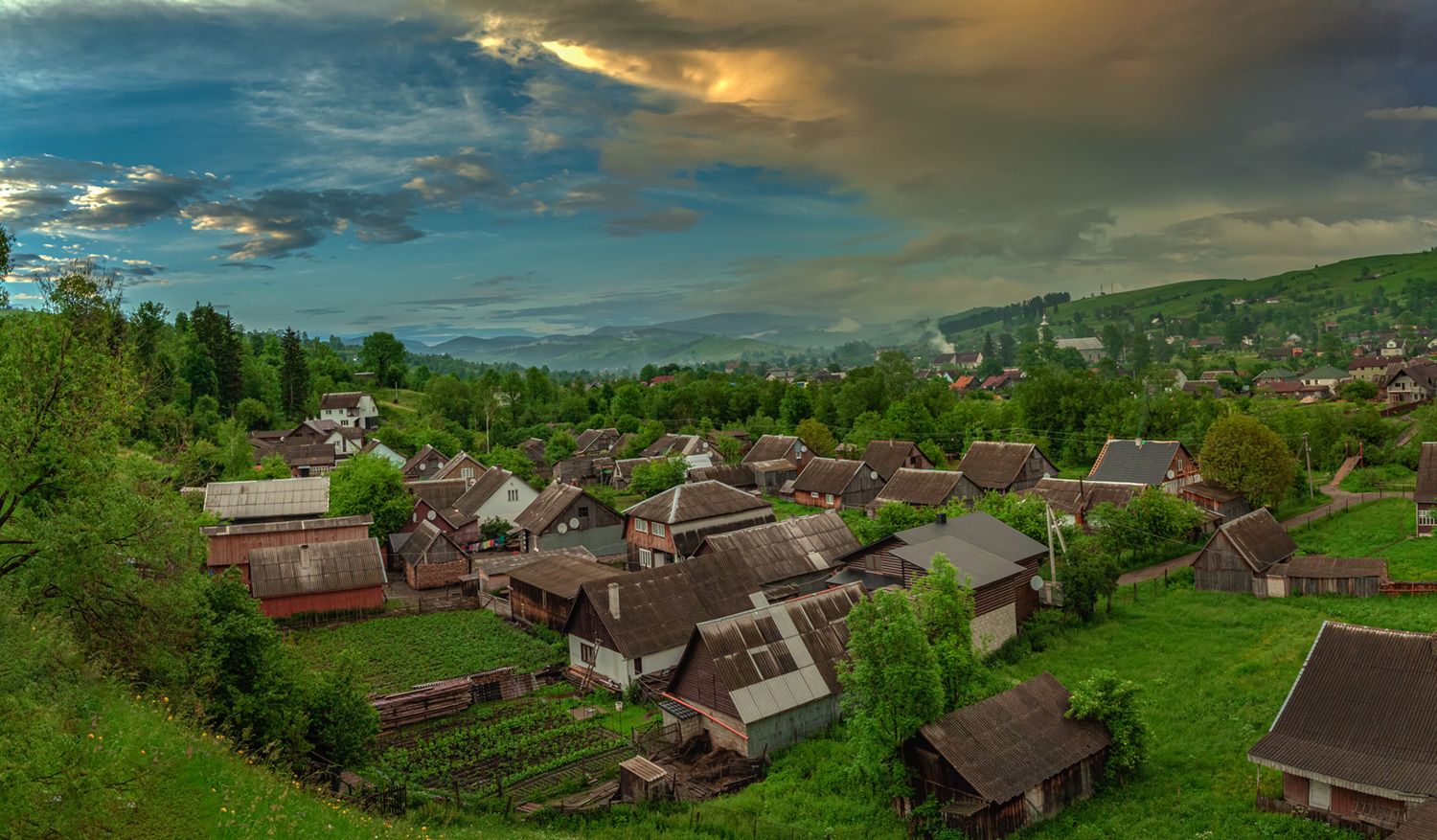 Поселок возле Буковеля, где можно поехать на тихий и более бюджетный отдых - Travel Поселок возле Буковеля, где можно поехать на тихий и более бюджетный отдых - Travel