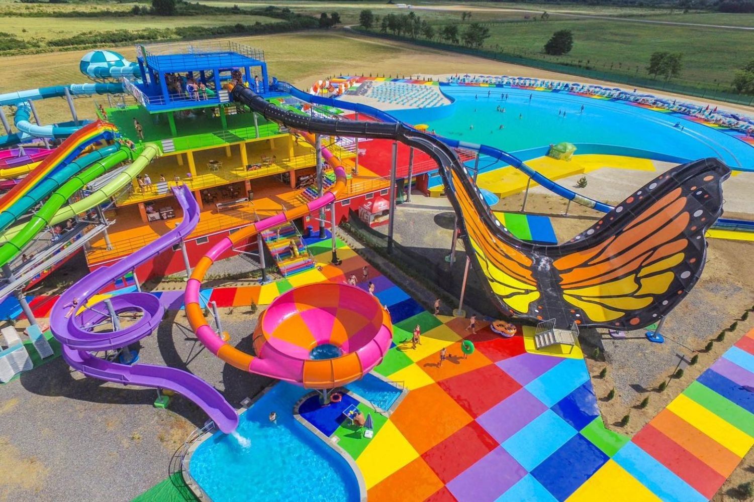 На Закарпатье располагаются три аквапарка, которые работают в Украине в 2025 году - Travel На Закарпатье располагаются три аквапарка, которые работают в Украине в 2025 году - Travel