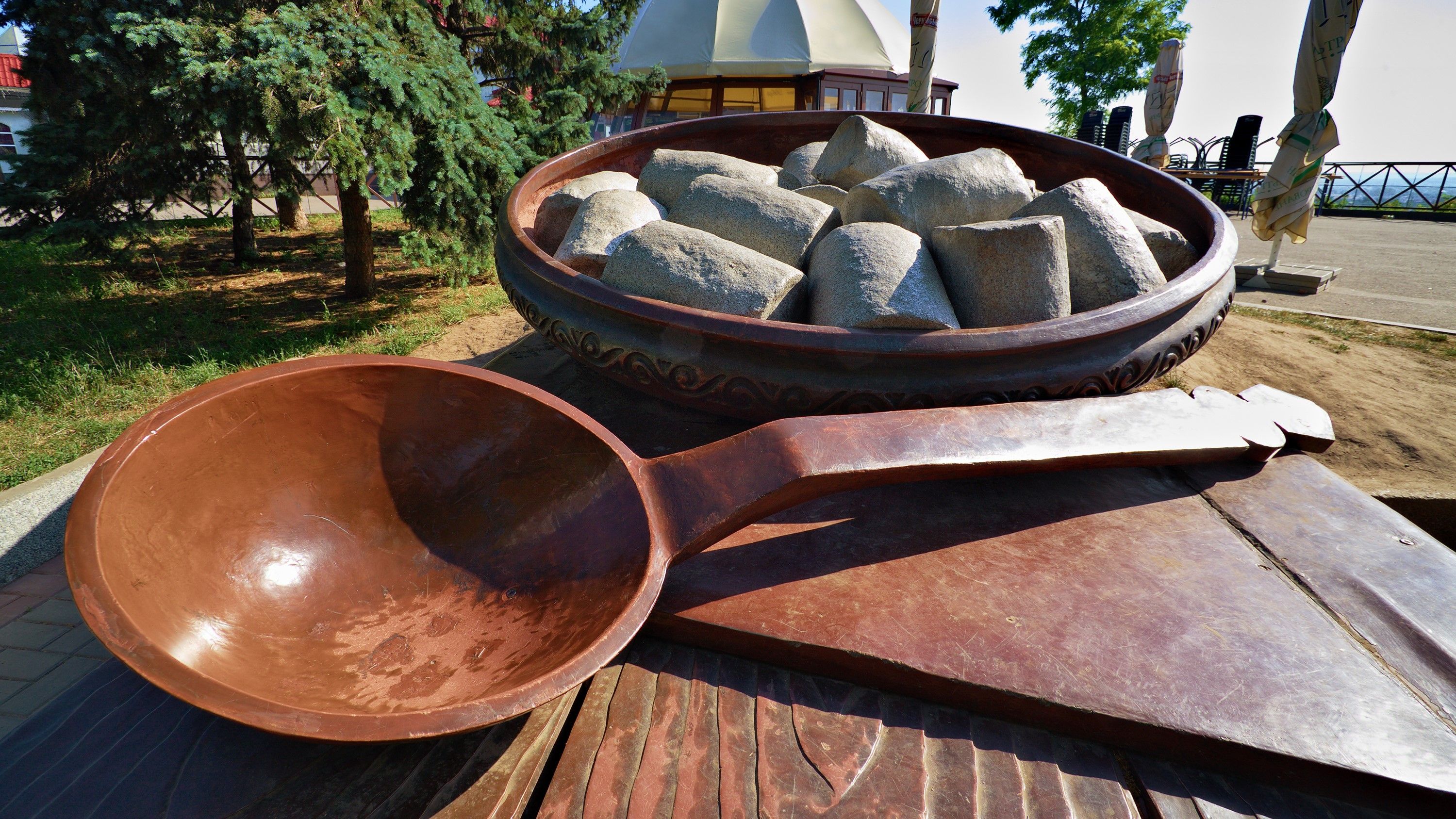 Особые памятники, которые установили в Украине Особые памятники, которые установили в Украине