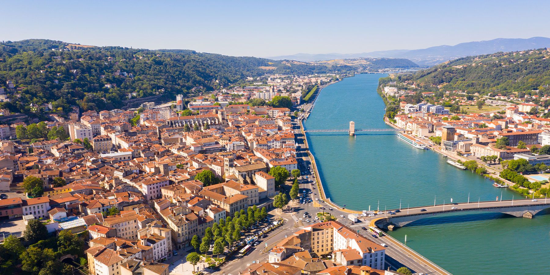 Малоизвестный городок во Франции, который может стать настоящим раем для туристов - Travel