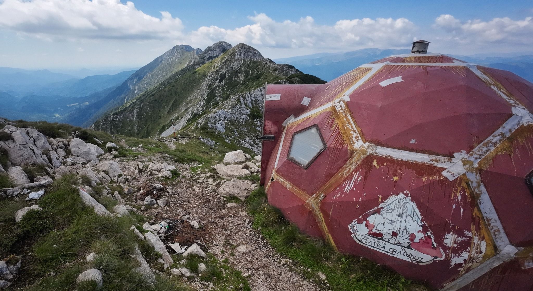 Карпаты в Румынии - в горах Румынии находятся укрытия для туристов - Travel Карпаты в Румынии - в горах Румынии находятся укрытия для туристов - Travel