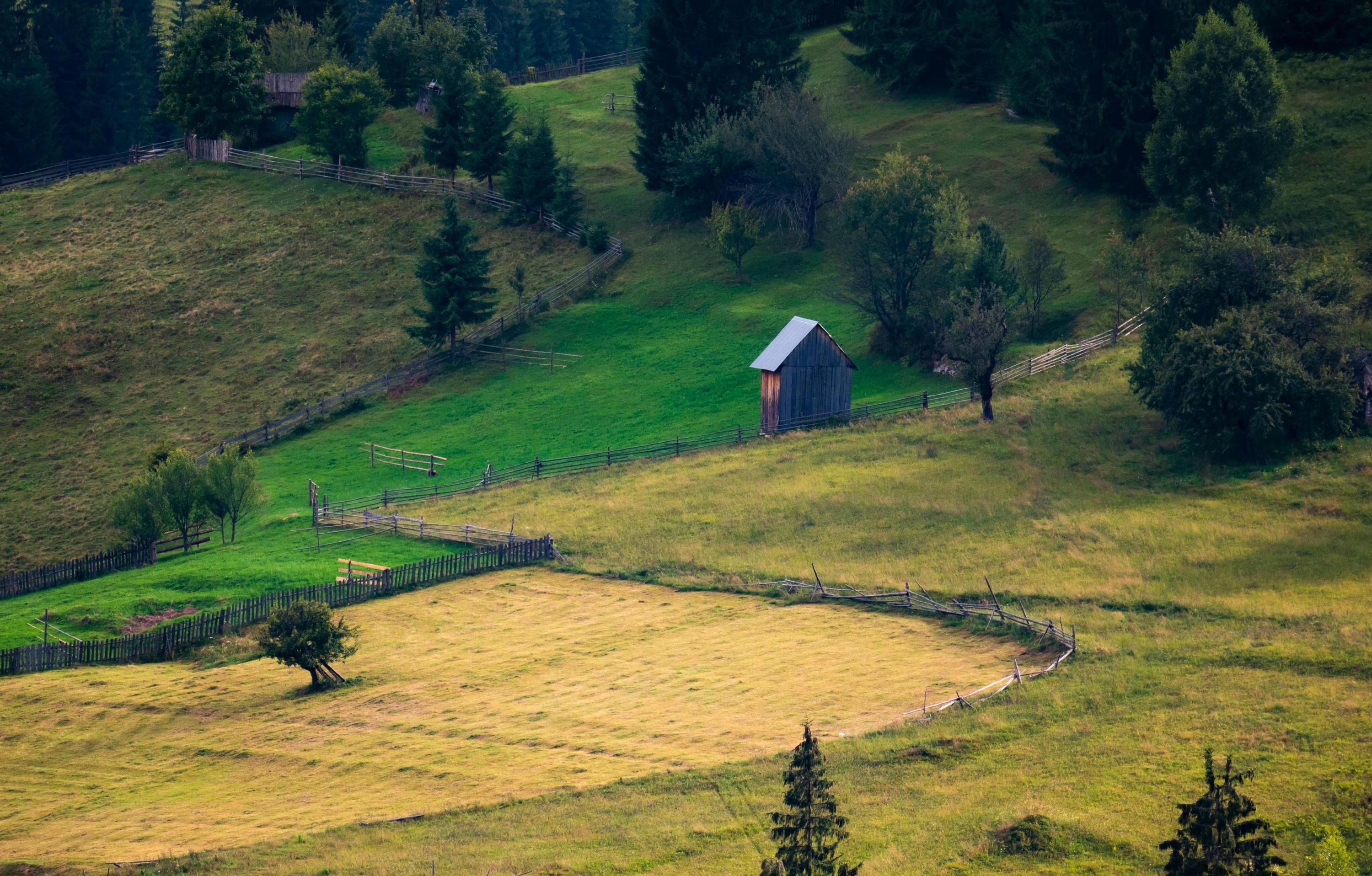 Три небанальных места в Карпатах, которые надо увидеть осенью Три небанальных места в Карпатах, которые надо увидеть осенью