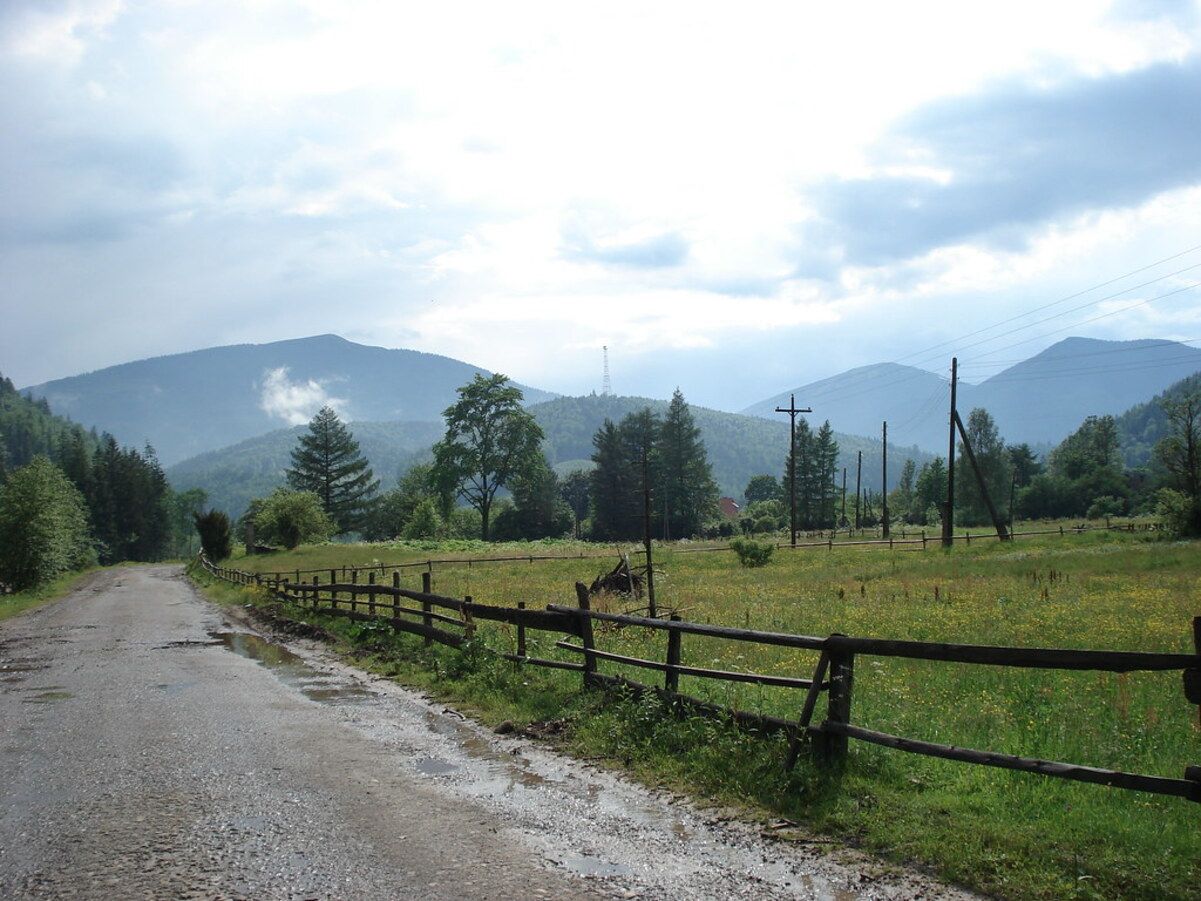 Село в Карпатах с выходом на более десяти вершин - куда ехать для похода в горы - Travel