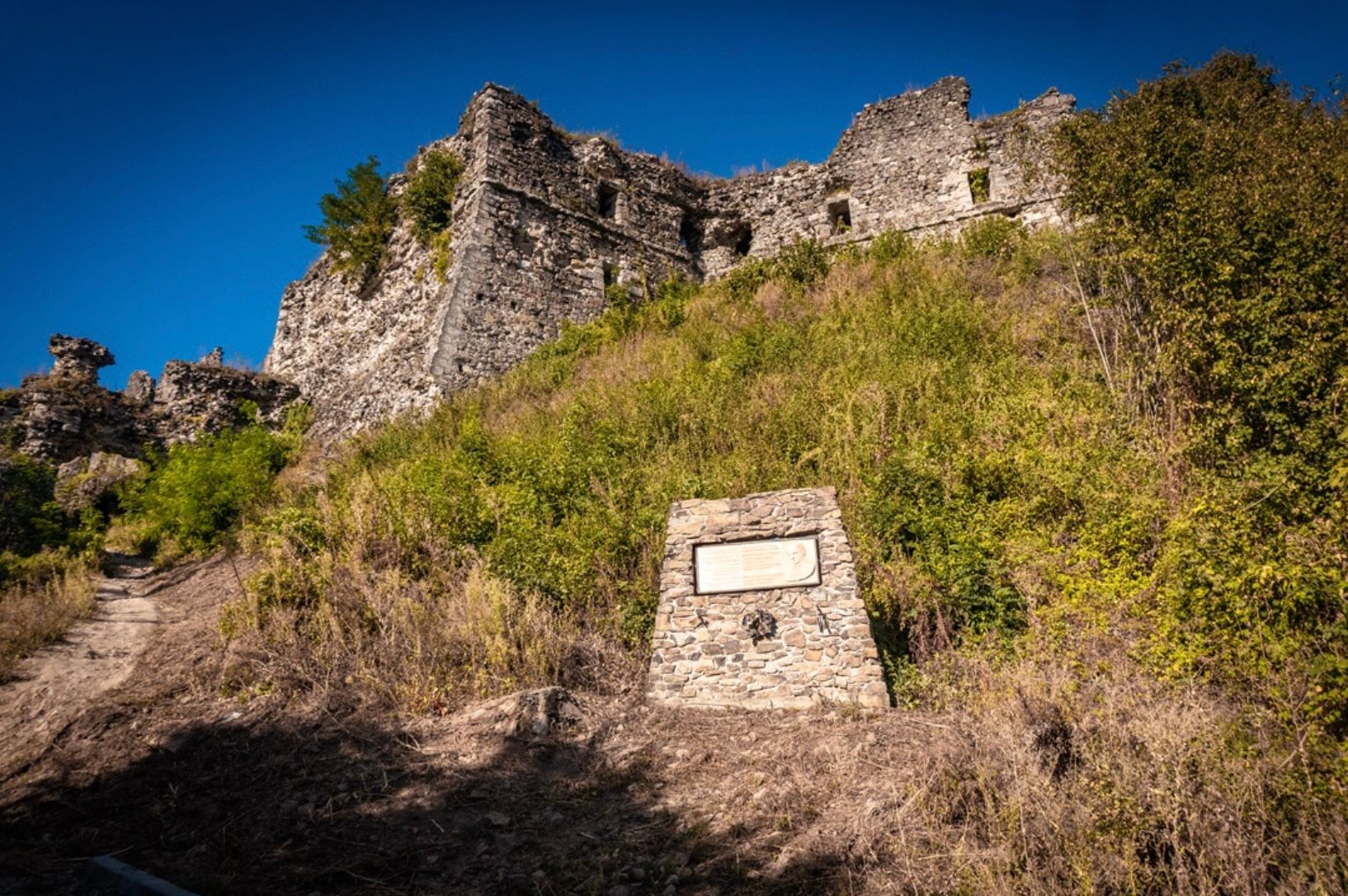 Замок Дракули в Україні Замок Дракули в Україні