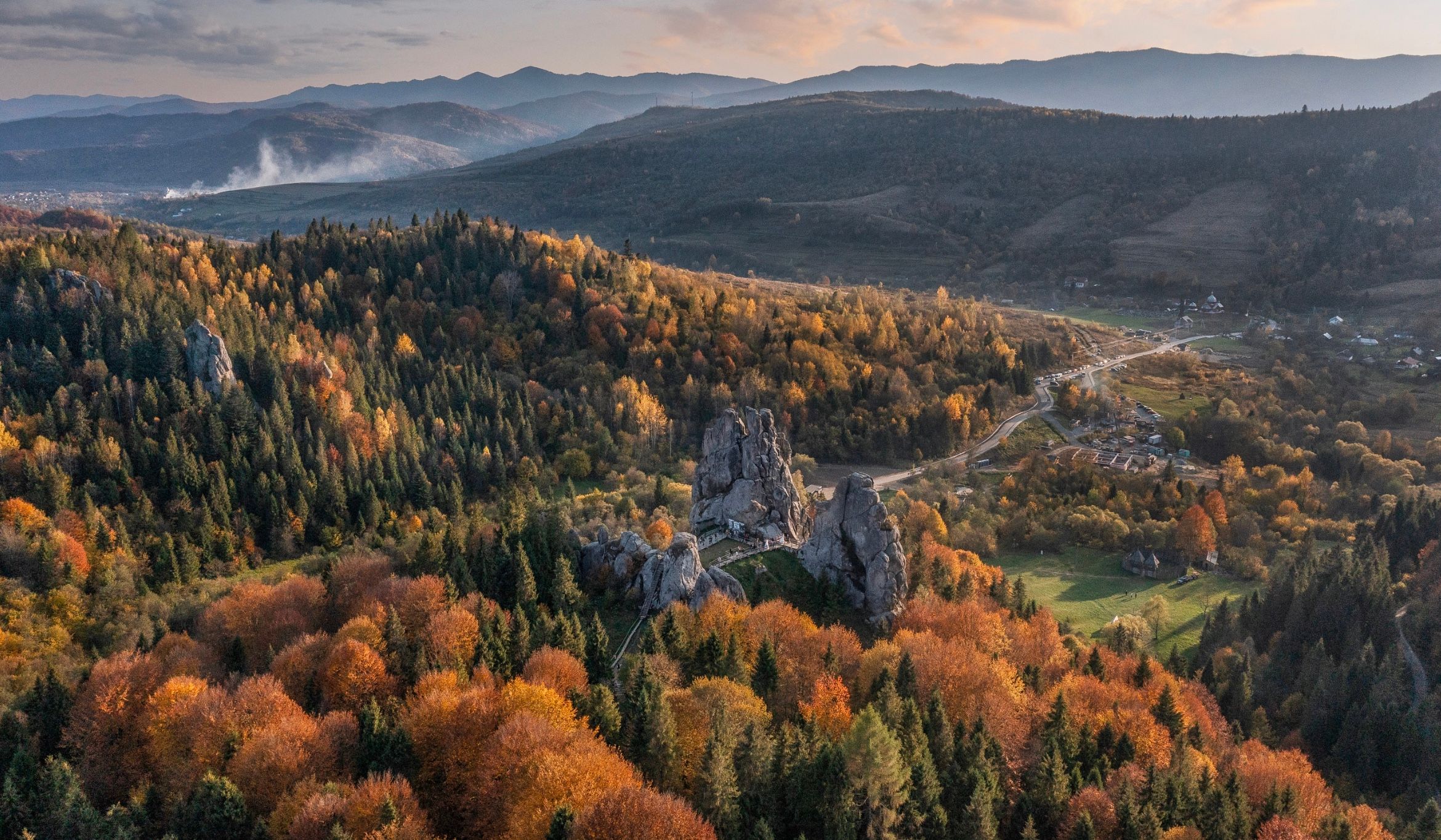 Тустань осенью