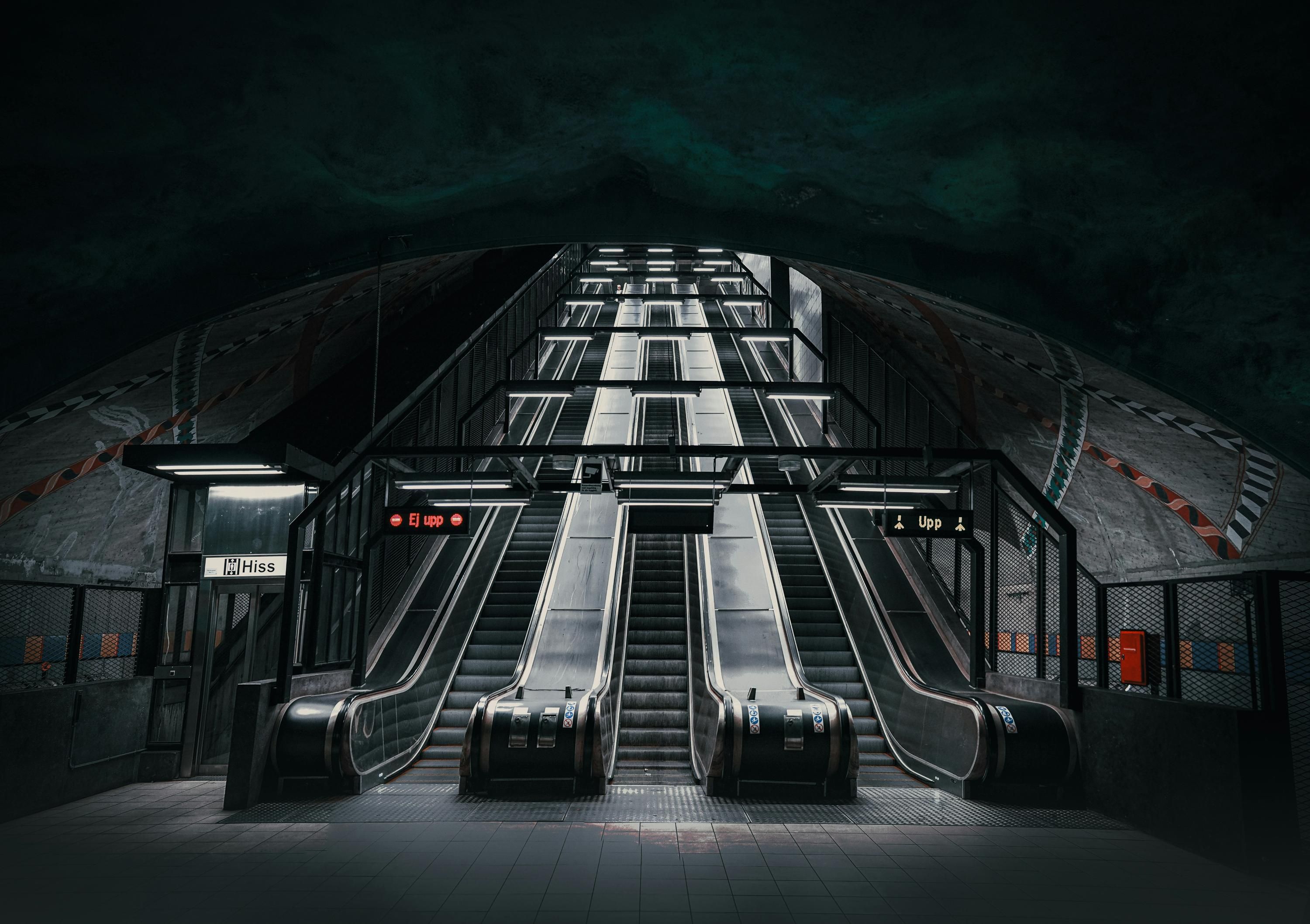 В Барселоне откроют "призрачные станции" метро В Барселоне откроют "призрачные станции" метро