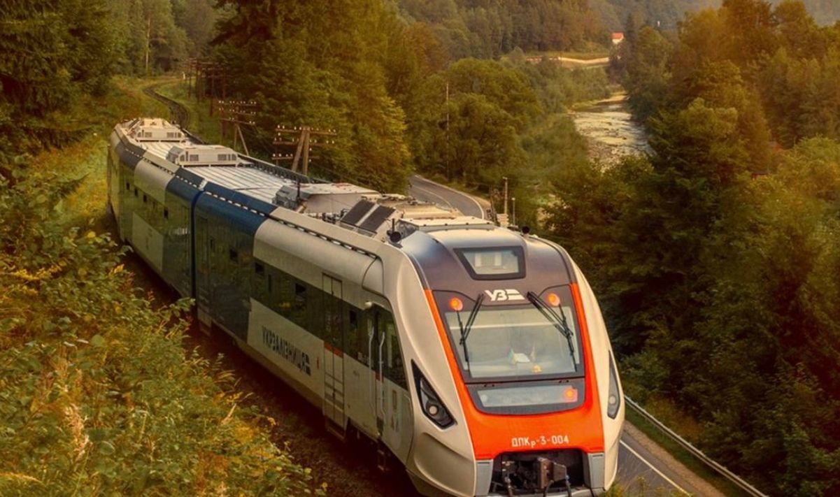 УЗ запускає регіональні поїзди в Карпати