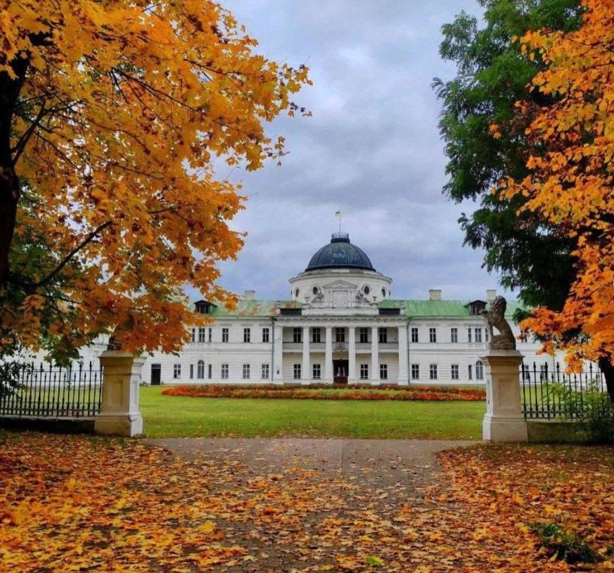 В Украине есть аналог Белого дома - чем славится Качановский дворец