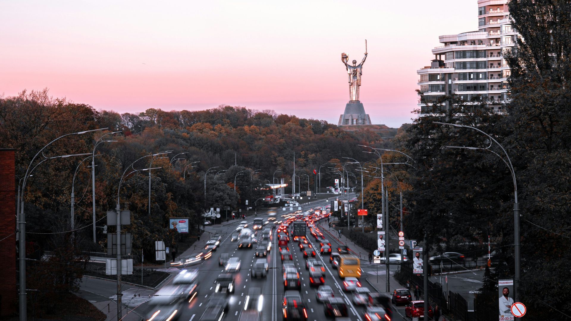 Самая длинная улица Киева - где расположена и что о ней известно