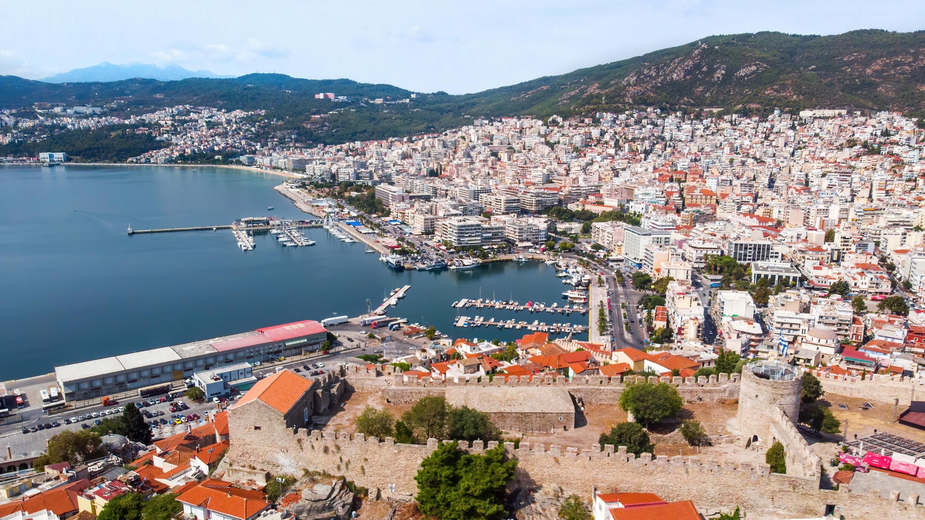 Тирана удивит туристов