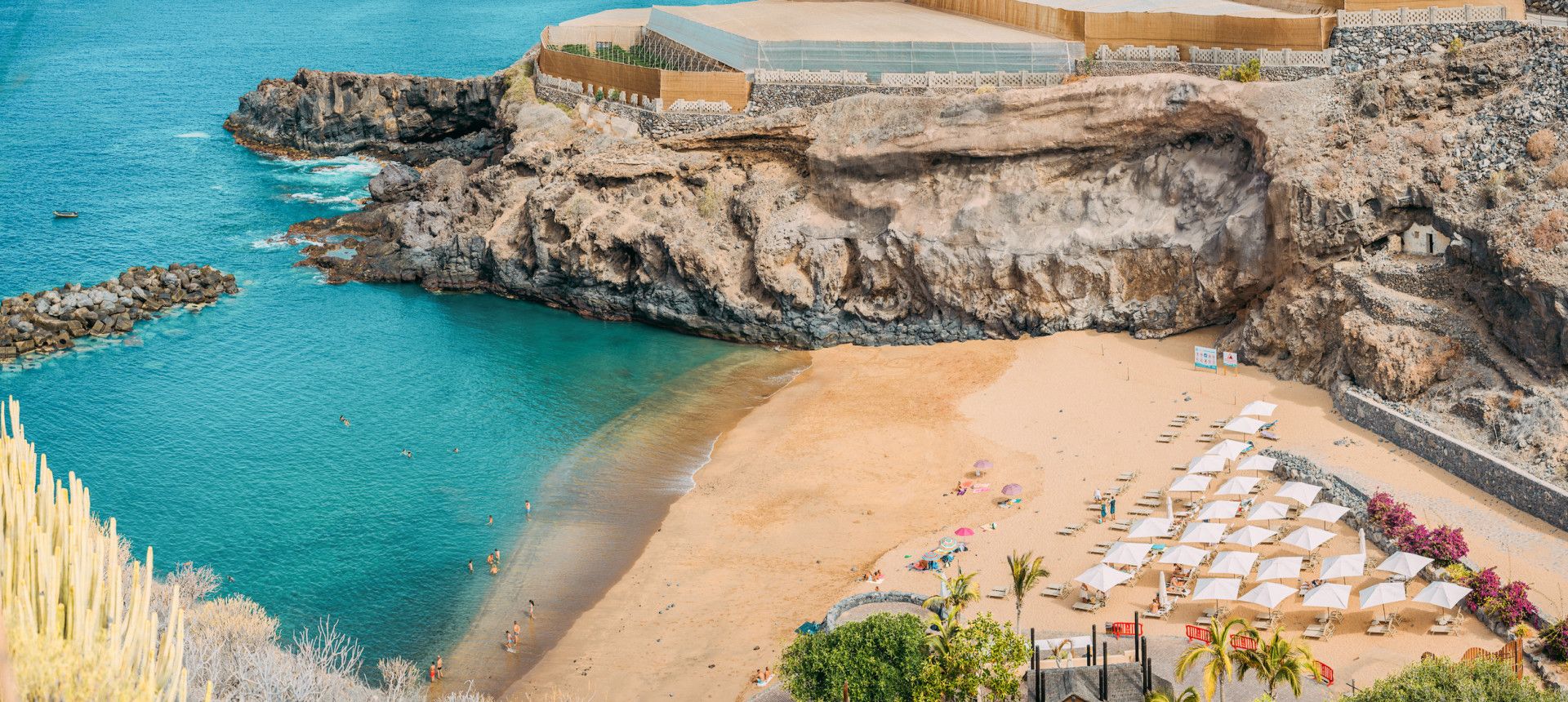 Пляж Abama на Тенерифе - где искать эту райскую бухту - видео