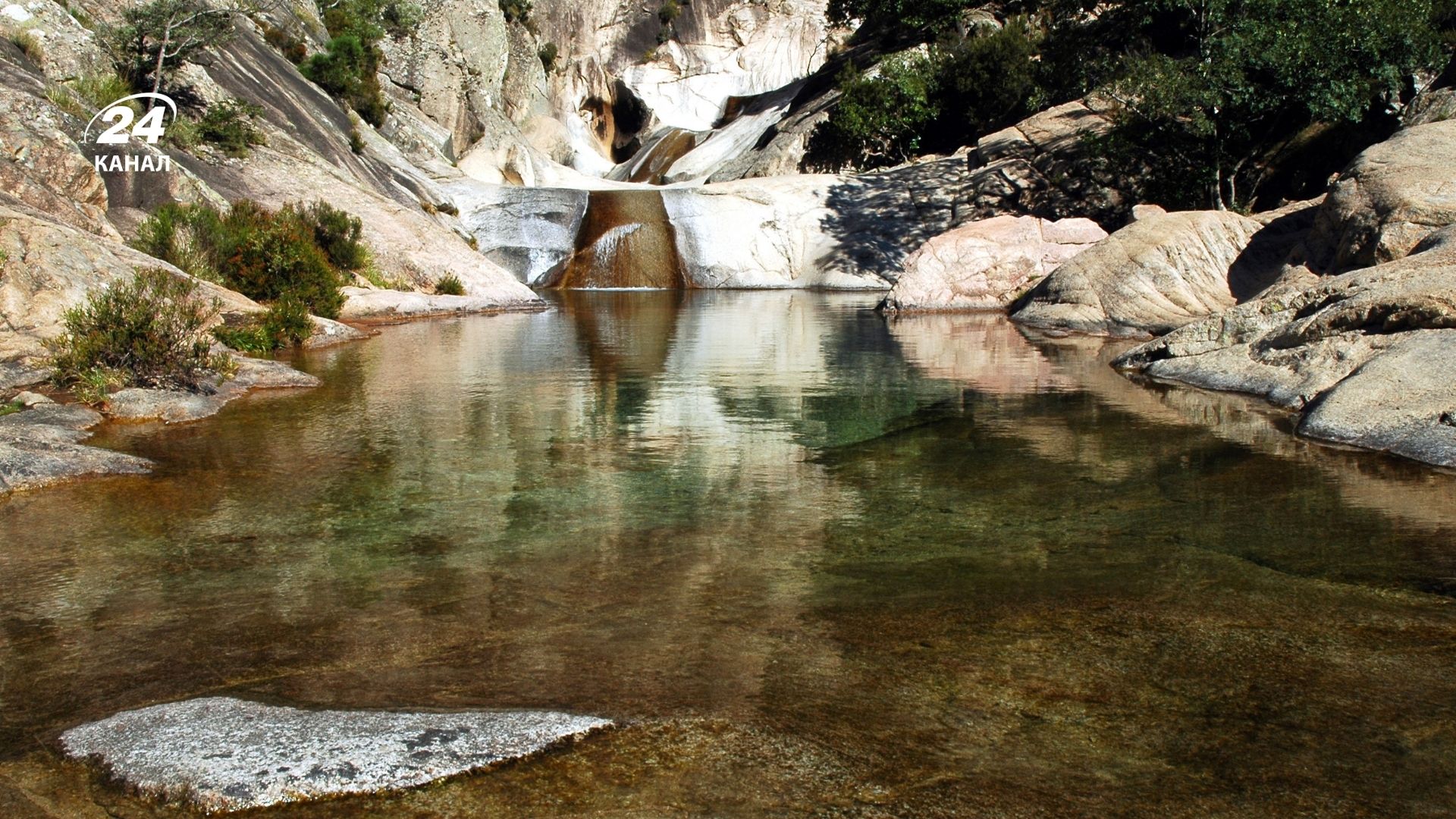Каньйон Пуркарачча, Корсика, Франція Каньйон Пуркарачча, Корсика, Франція