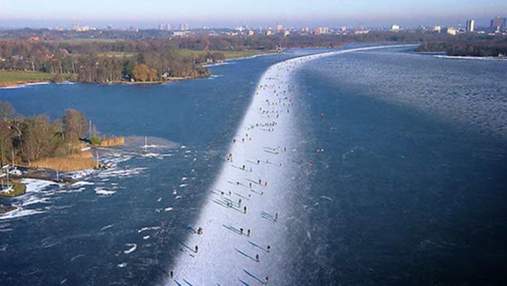 Природна ковзанка довжиною в 10 кілометрів на озері Патерсволдсемер: фото