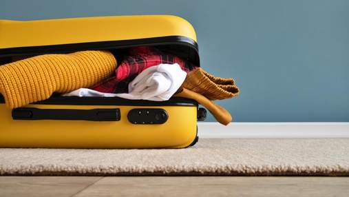 Зекономить час і місце: блогерка показала цікавий спосіб скласти одяг у валізу